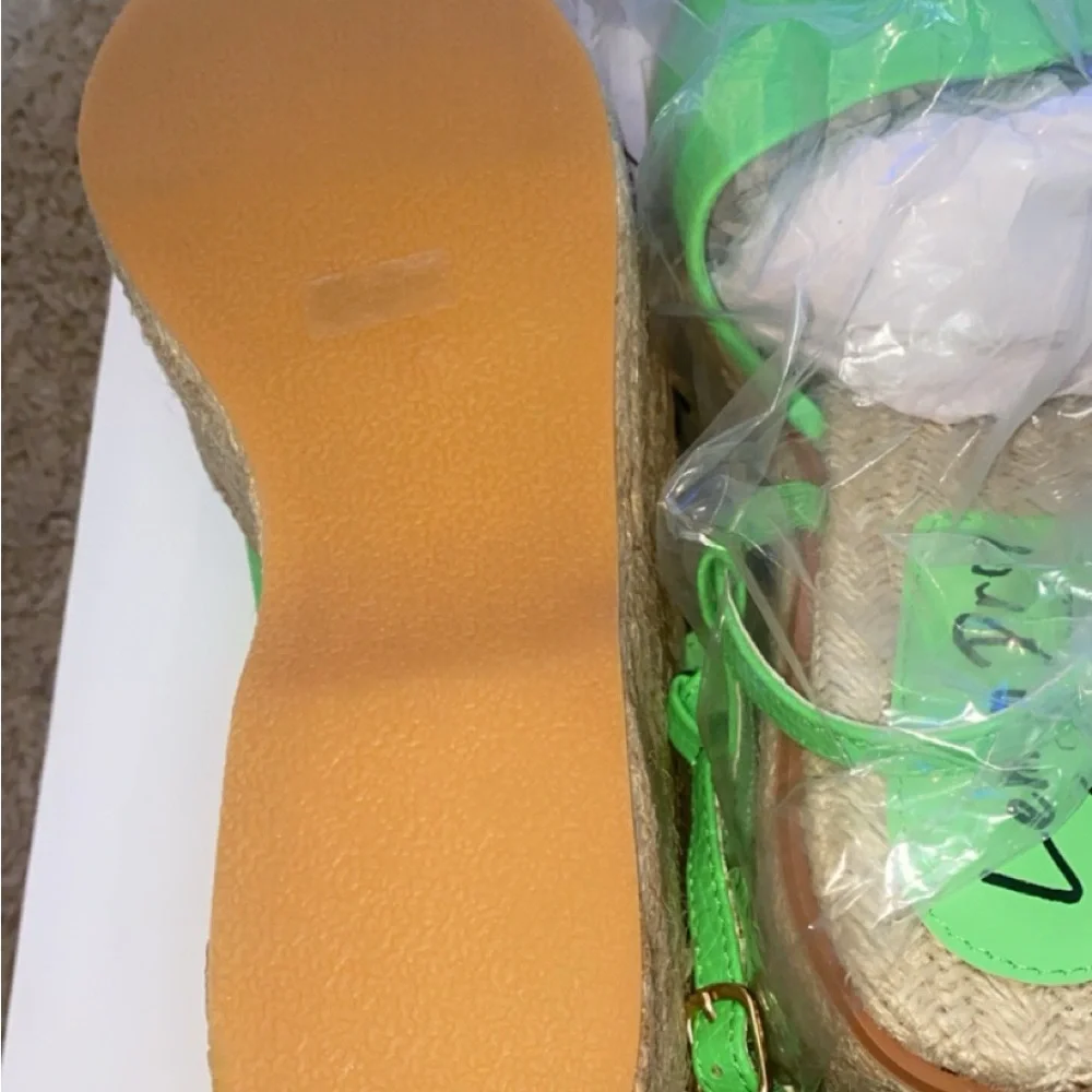 Privilege platform, sandals - Picture 4 of 4